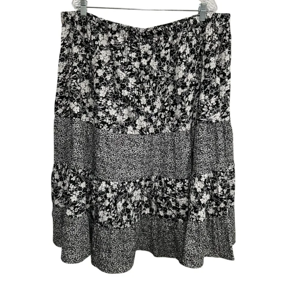 Susan Graver Womens Black White Floral Tiered Skirt Sz 2X